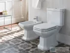 Duravit 1930 Series kombi wc, alsó kifolyással 02270100001 Wondergliss bevonattal,02270100001