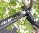 Fiskars PowerGear™ L72 ágvágó, ollós pengével 1001555