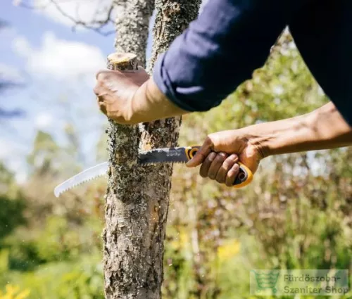 FISKARS Professzionális Fűrész SW-240 1020200