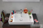 Duravit BENTO STARCK BOX 65x46 cm-es pultra ültethető, csiszolt aljú mosdó 1 csaplyukkal, HygieneGlaze mázzal, fényes fehér 2381652071