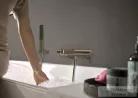 Hansgrohe FINORIS kádtöltő csaptelep zuhanyszett nélkül, szálcsiszolt bronz 76420140