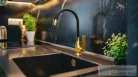 Invena LIGARIA Eco Start konyhai csaptelep, álló, flexibilis kifolyócsővel, fekete-arany BZ-39-009-L