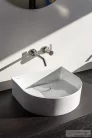 Laufen Sonar 41x36,5 cm-es csaplyuk nélküli mosdótál,túlfolyó nélkül,LCC beonattal,fehér H8123424001121