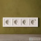 Leziter Nova IV három földelt csatlakozóaljzat dugalj USB csatlakozóval fehér kerettel LN4KERV-F_LNFCS-F_3_LNUSB-F
