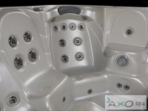 VitalSpa Madeira jakuzzi